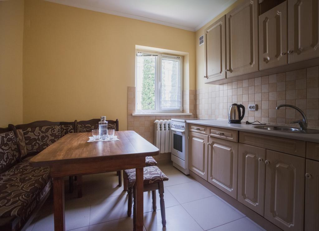 Apartamento Saxony Dim Chernivtsi Exterior foto