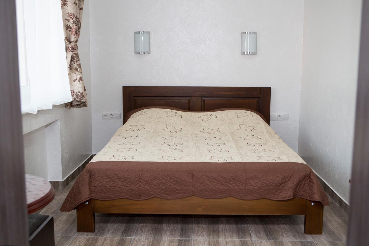 Apartamento Saxony Dim Chernivtsi Exterior foto