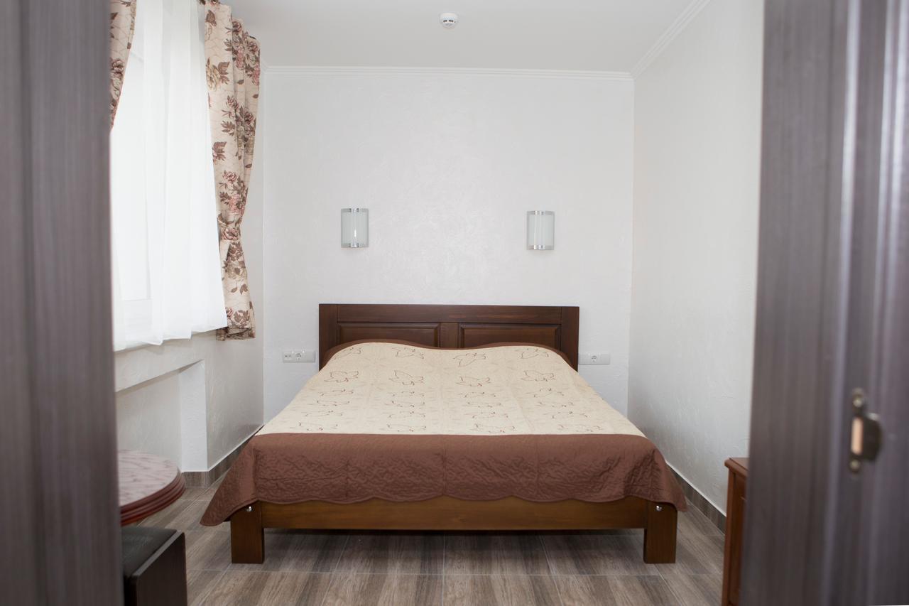 Apartamento Saxony Dim Chernivtsi Exterior foto